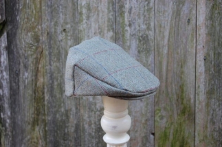 Flat Cap in Moss Check Tweed